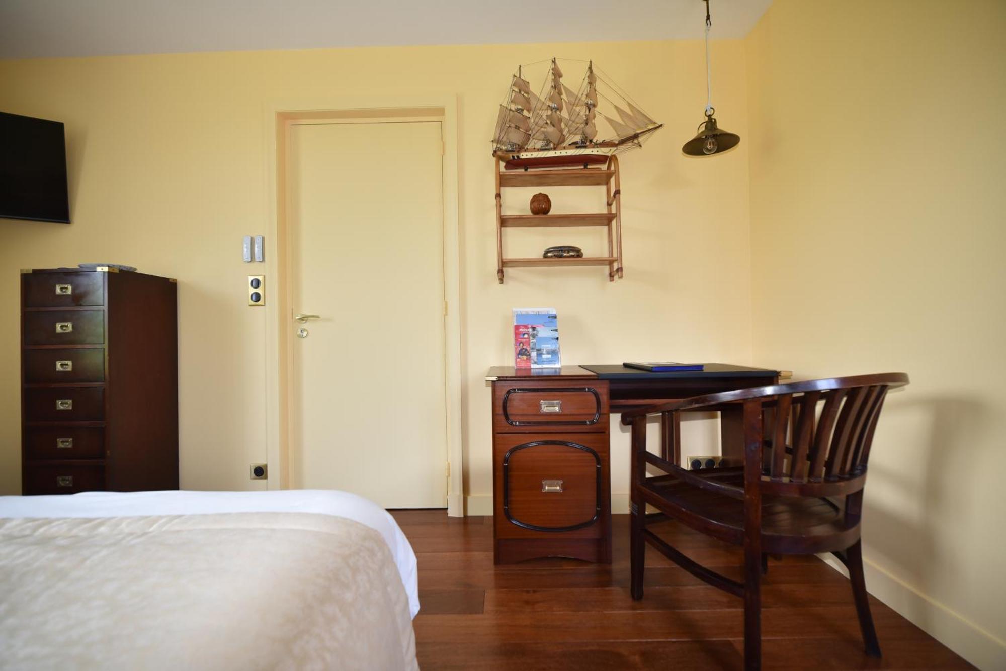 Manoir De Kerguestenen Gestel Ngoại thất bức ảnh